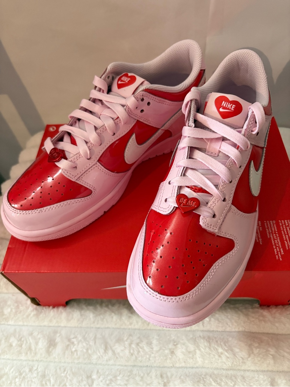 Nike Women's Low-Top Athletic Sneakers in Red and Pink